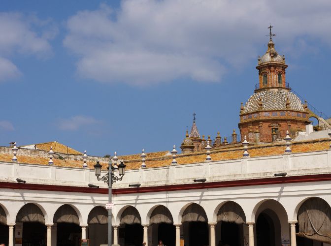 Galerías y cúpula de la Plaza de Abastos de Carmona